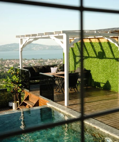 83f5a0df-7714-4d29-8e43-6e955d6f2339