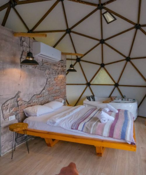 8b868e1d-cd46-49cb-b9a1-fc53926072e8-f