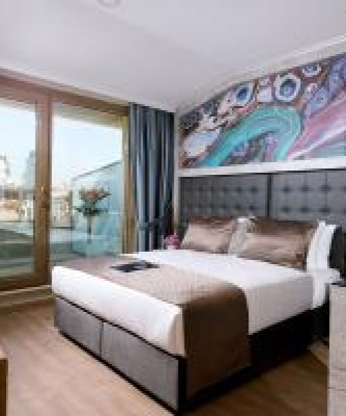 8beefcb21622d98fda00be7754bec801