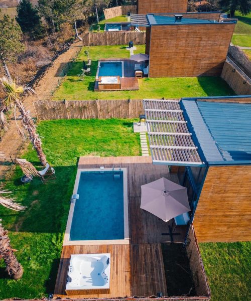 AB44EBF8-5FD7-4E3C-8FB3-00DA6CAE8459