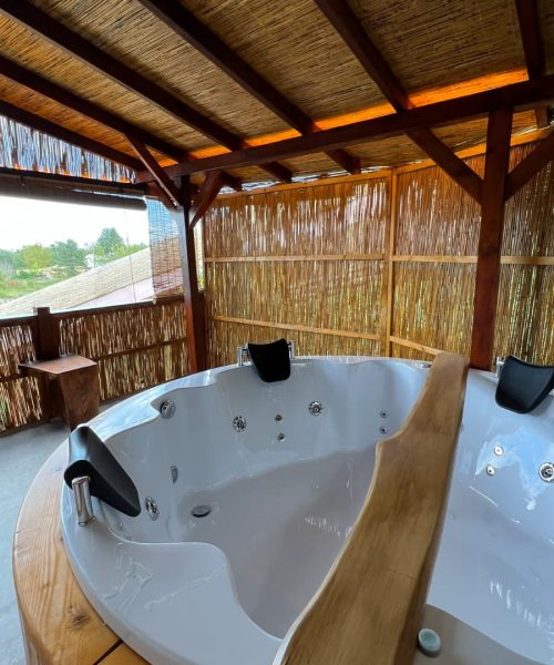 329533109_1570601563446794_4151978305321369112_n