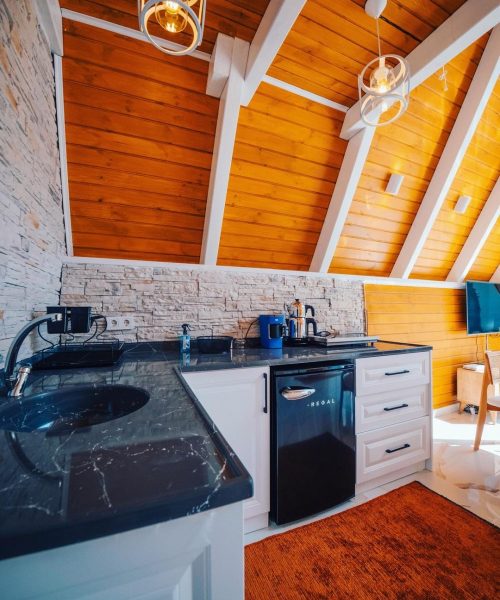 E92E2A52-A87C-4384-BF8C-7F626DEB5BE6