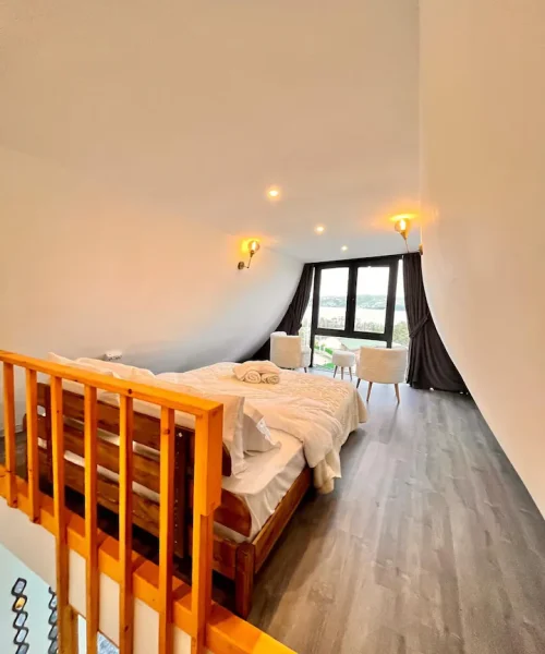 6a99574b-6dc6-4487-aca2-125eaa52316e