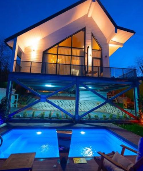 White_Lily_202501131106020_WhatsApp_Image_2025_01_09_at_22_38_47_1_