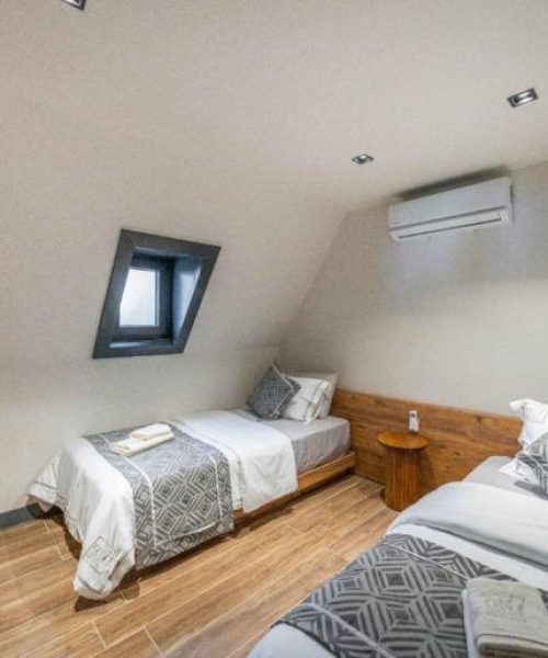 ZmlsZU5hbWU9V2hhdHNBcHAtSW1hZ2UtMjAyMy0xMC0wMi1hdC0xOS4zOS4yNA_20231002194040