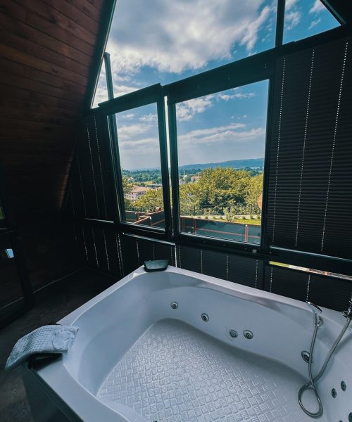 0507aeae-d5cd-43ea-a565-62d65ef2f7c7