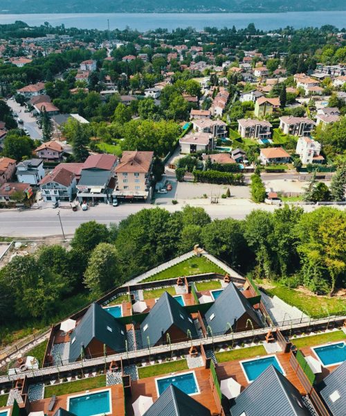 47b30b9b-77c4-4f9d-8aaf-07d821e5c457