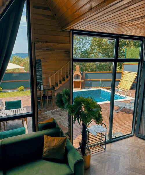 4aa16af0-948f-4b32-8b34-7934dcd429a3