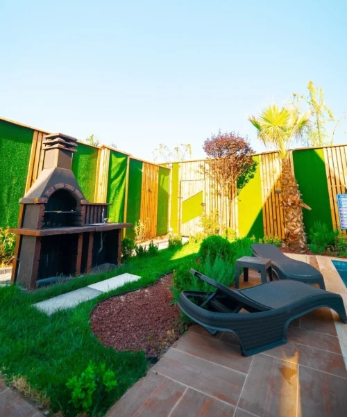 aeb2e407-a993-48a1-a0d1-9972da280dbe-1024