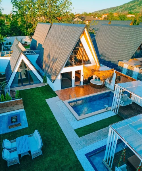 90a95a56-28e9-4869-aa28-e47b25e4cc0b-1024