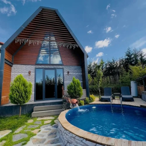 b1688e64-a069-4353-9a33-af6775e83248-1024